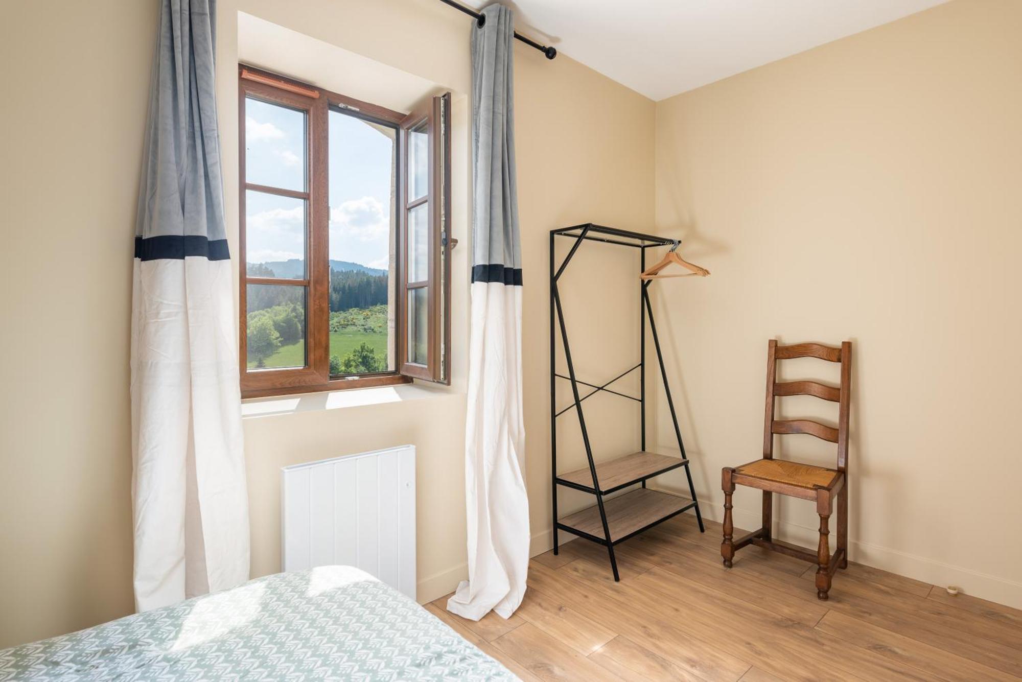Pepoule - Avec Vue Sur Les Monts Du Beaujolais Appartement *